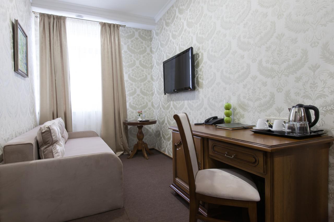 West Park Hotel Sofiivska Borshchahivka Bagian luar foto