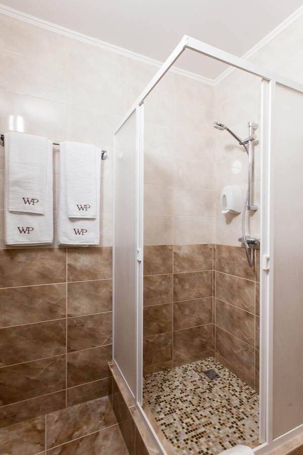 West Park Hotel Sofiivska Borshchahivka Bagian luar foto