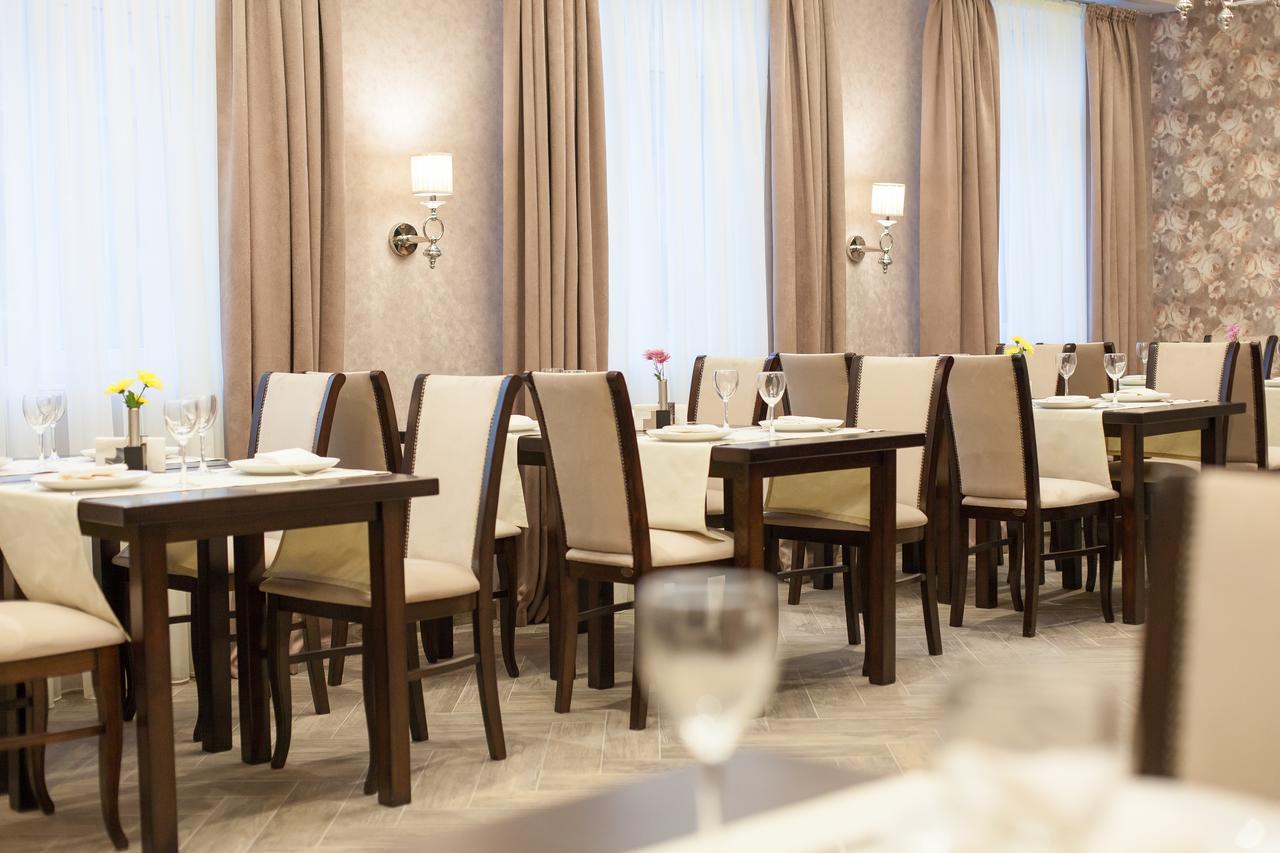 West Park Hotel Sofiivska Borshchahivka Bagian luar foto