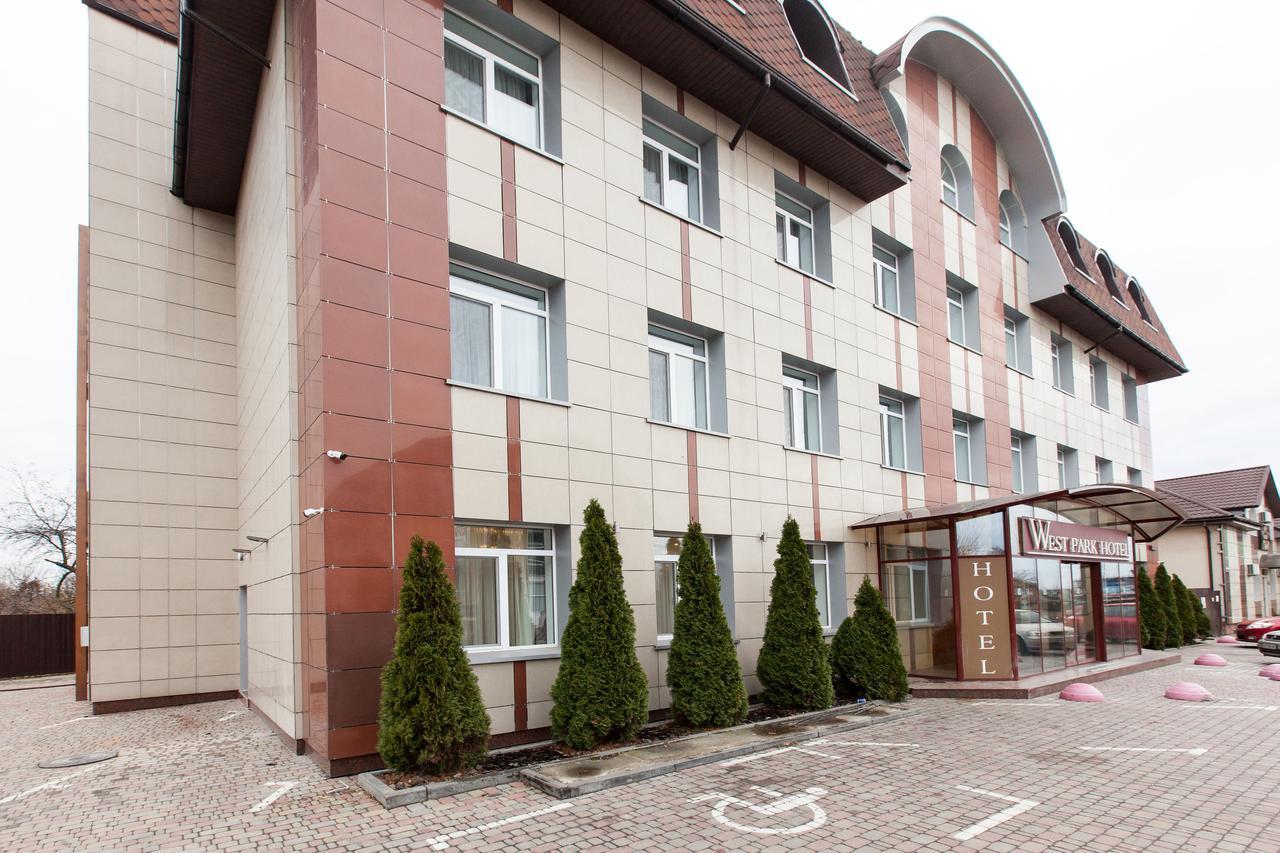 West Park Hotel Sofiivska Borshchahivka Bagian luar foto